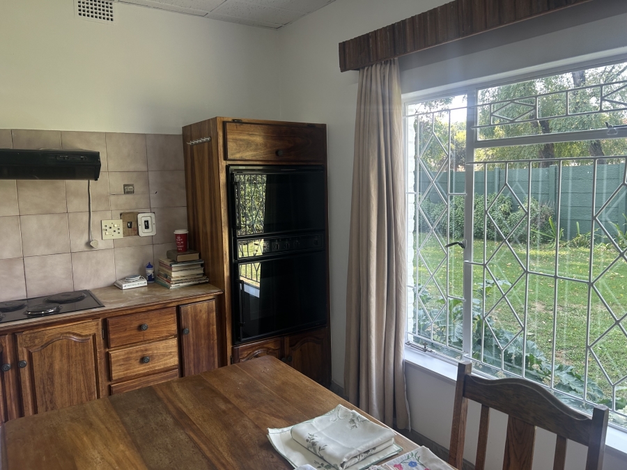5 Bedroom Property for Sale in Viljoenskroon Free State